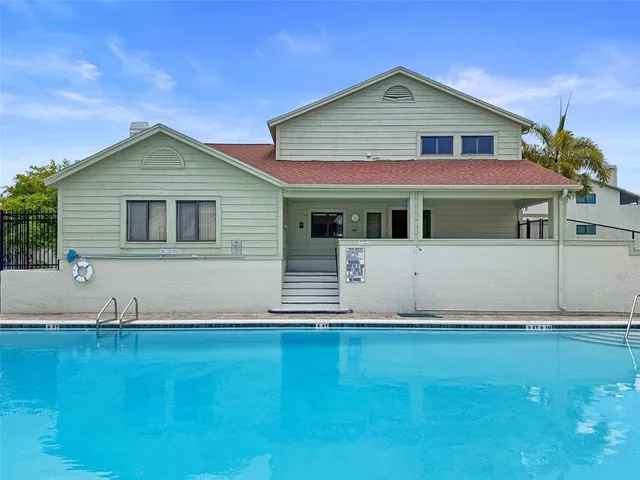 $725,000 | 2363 Hanover Drive, Dunedin, FL 34698