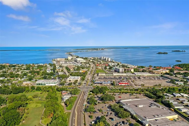 $725,000 | 2363 Hanover Drive, Dunedin, FL 34698