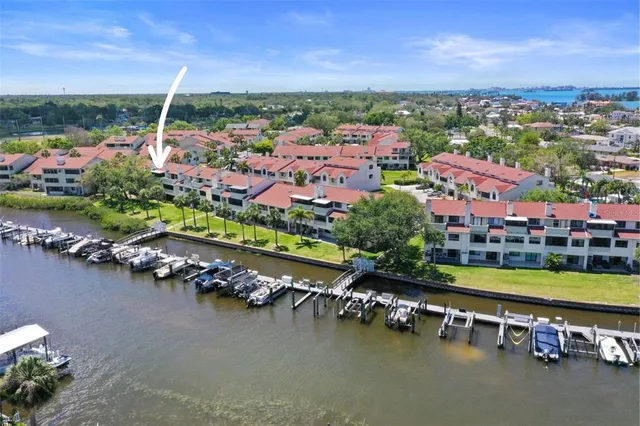 $725,000 | 2363 Hanover Drive, Dunedin, FL 34698