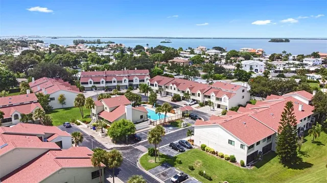 $725,000 | 2363 Hanover Drive, Dunedin, FL 34698