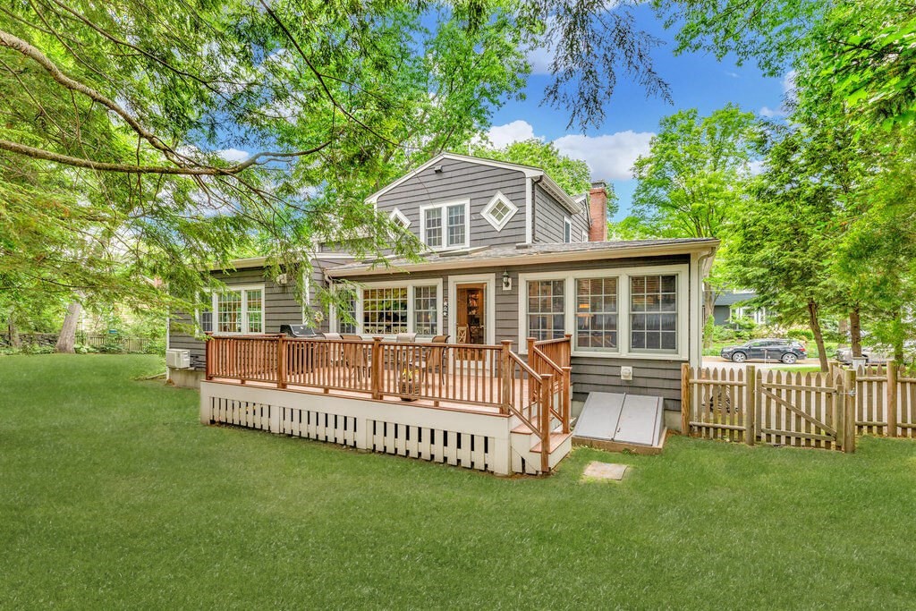 403 Hillcrest Road Needham, MA 02492 - Photo 35 of 35