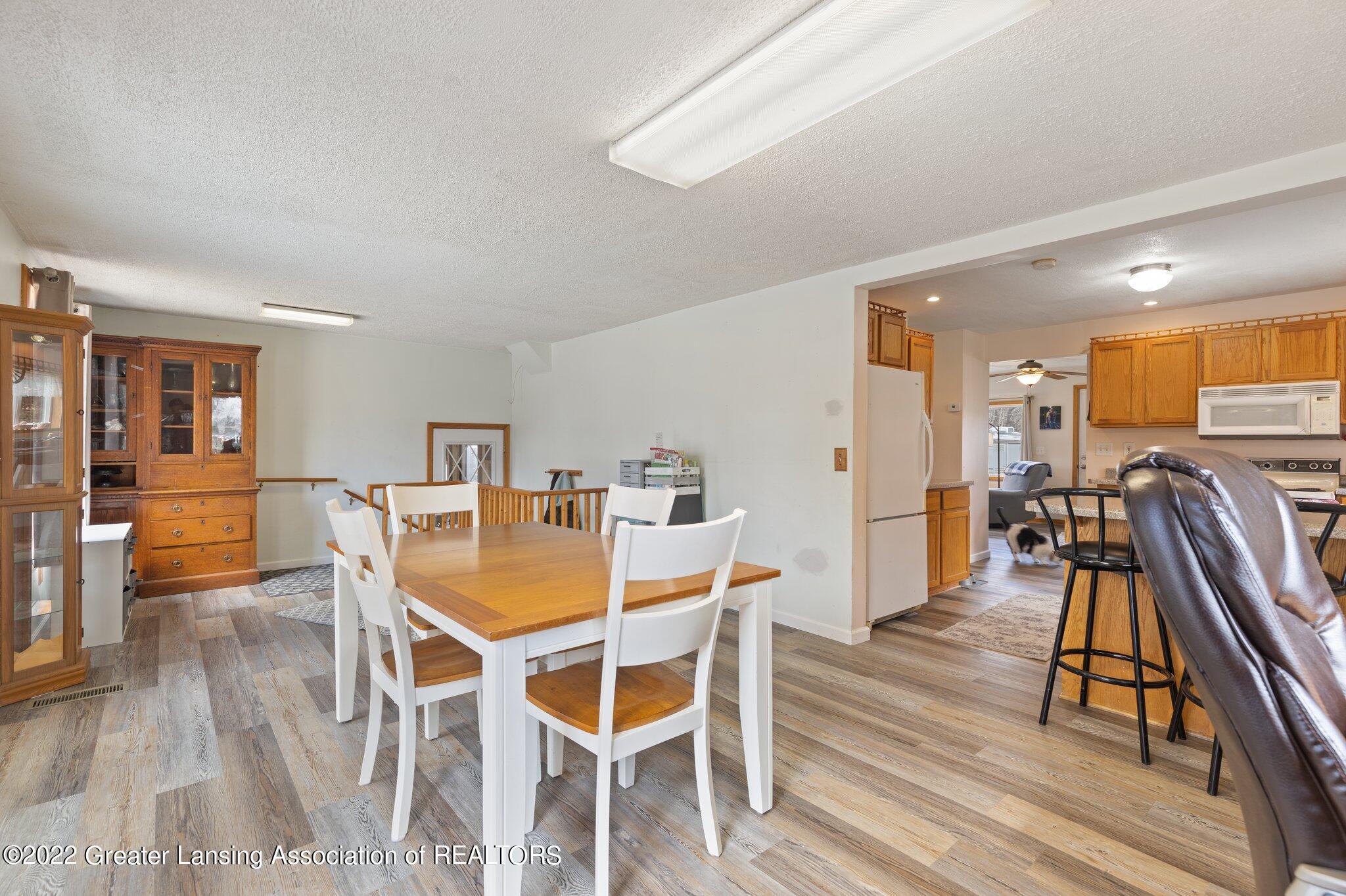 16060 Brook Road Lansing, MI 48906 - Photo 20 of 34 20-web-or-mls-1P6A8106