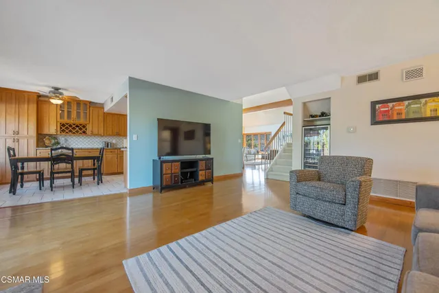 $1,200,000 | 807 Pamela Wood Street, Newbury Park, CA 91320