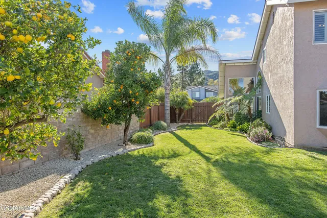 $1,200,000 | 807 Pamela Wood Street, Newbury Park, CA 91320