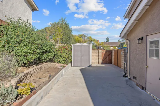 $1,200,000 | 807 Pamela Wood Street, Newbury Park, CA 91320