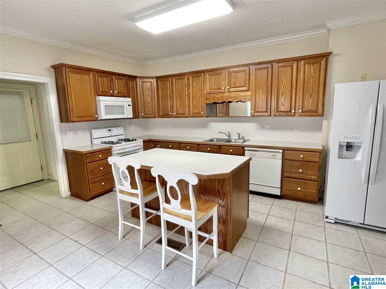 5126 South Shades Crest Road Bessemer, AL 35022 - Photo 11 of 41