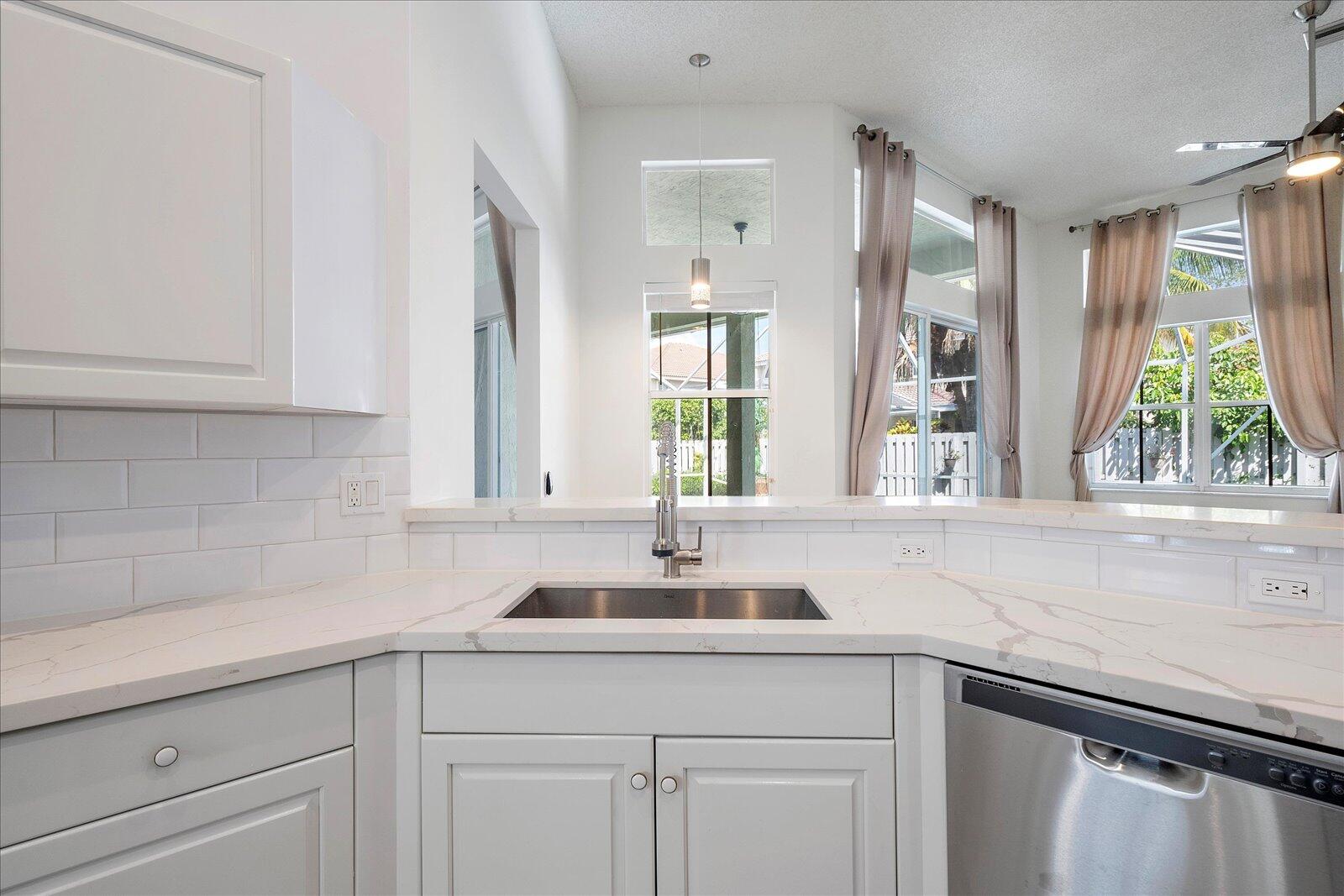 970 Greenwood Road Weston, FL 33327 - Photo 18 of 46 18-970 Greenwood Rd_18