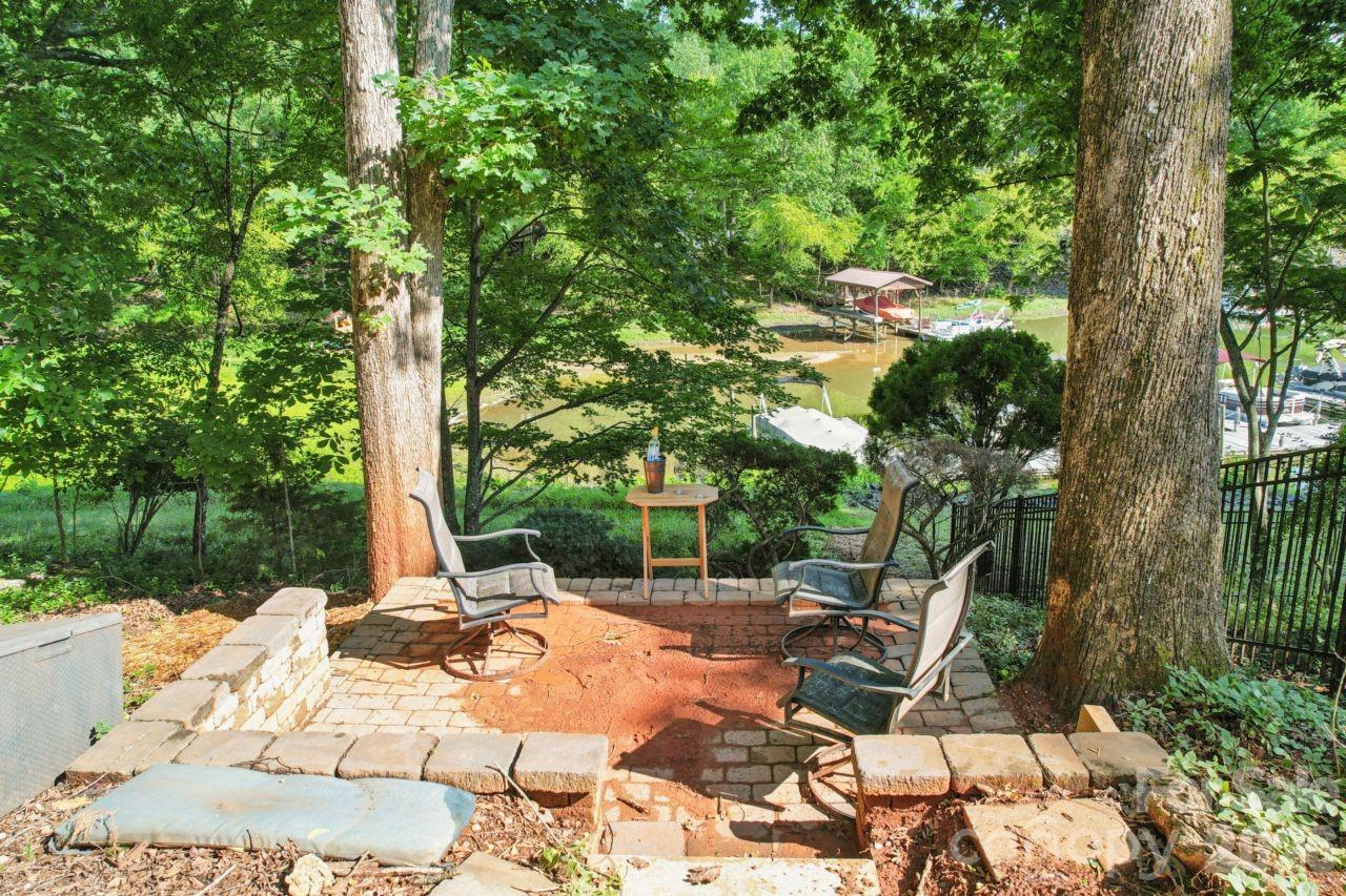 26049 Neptunes Landing Tega Cay, SC 29708 - Photo 25 of 34