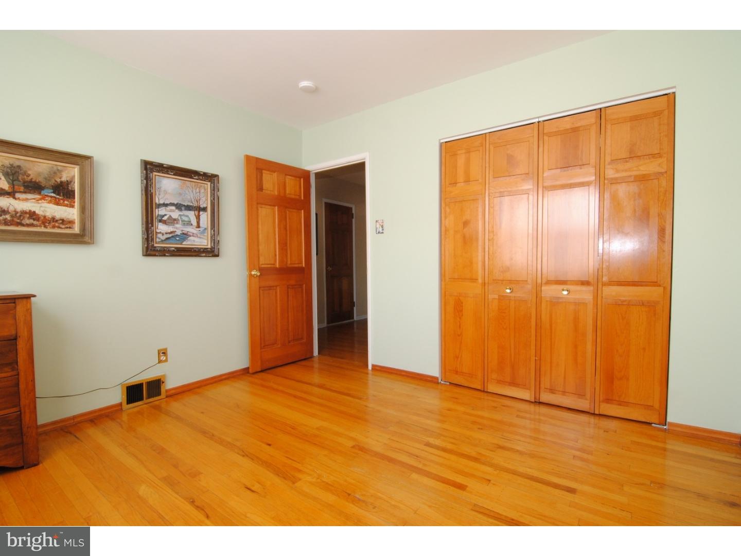 753 Mueller Road Warminster, PA 18974 - Photo 17 of 25 Bedroom 3