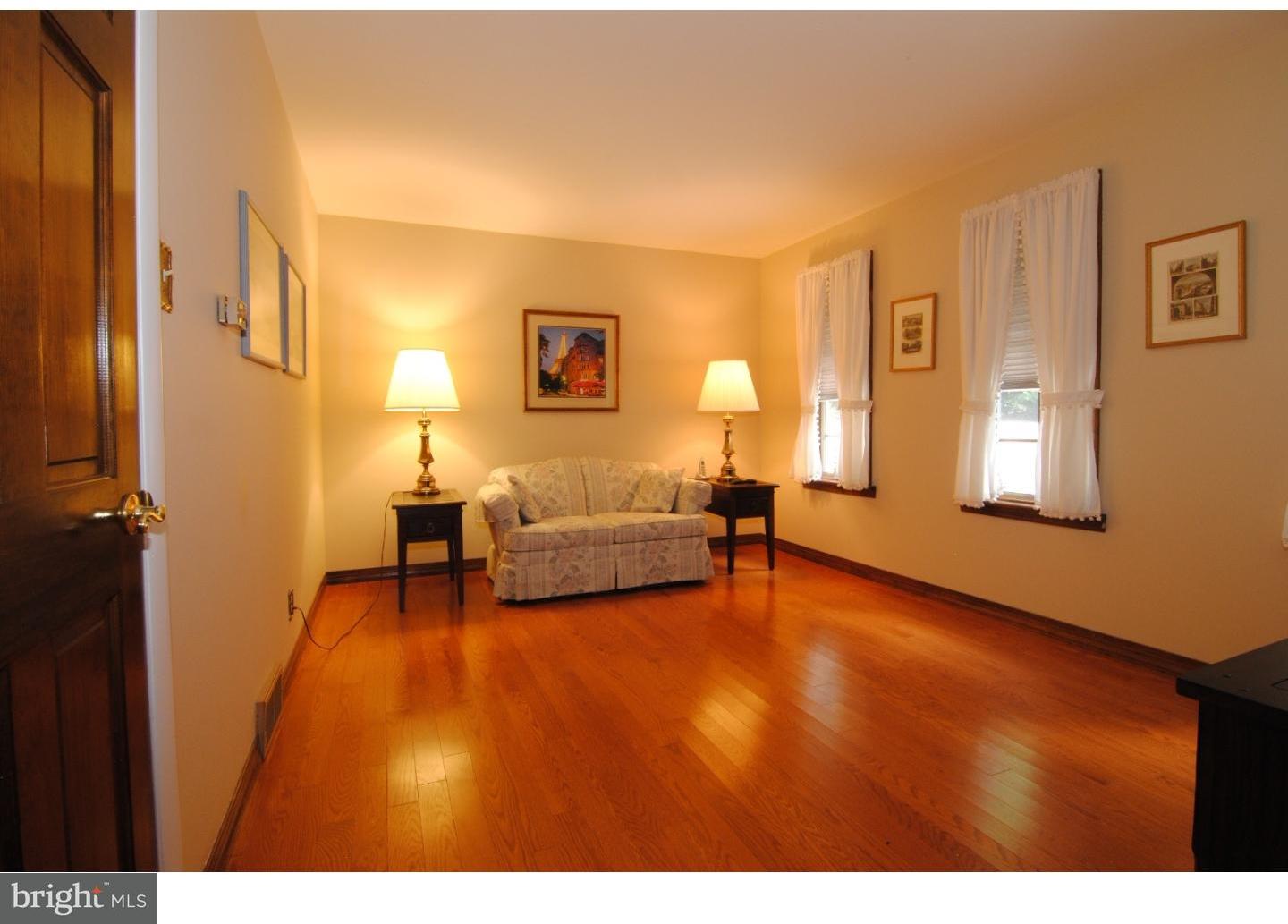 753 Mueller Road Warminster, PA 18974 - Photo 8 of 25 Family Room