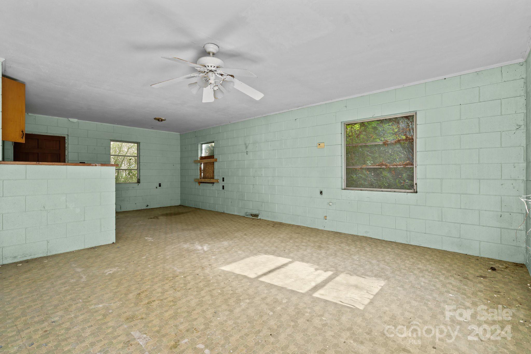388 Crawford Road Ellerbe, NC 28338 - Photo 4 of 36 Gallery Image 4