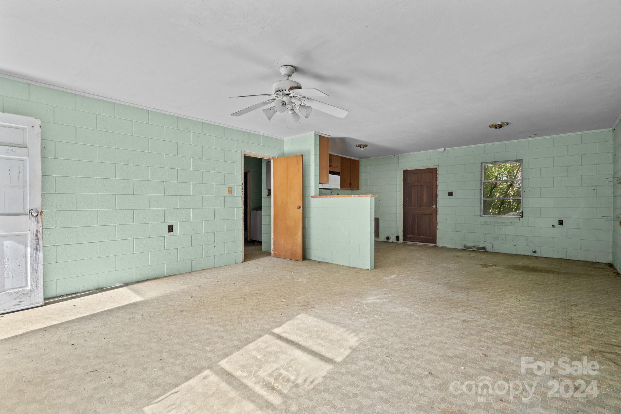 388 Crawford Road Ellerbe, NC 28338 - Photo 5 of 36 Gallery Image 5