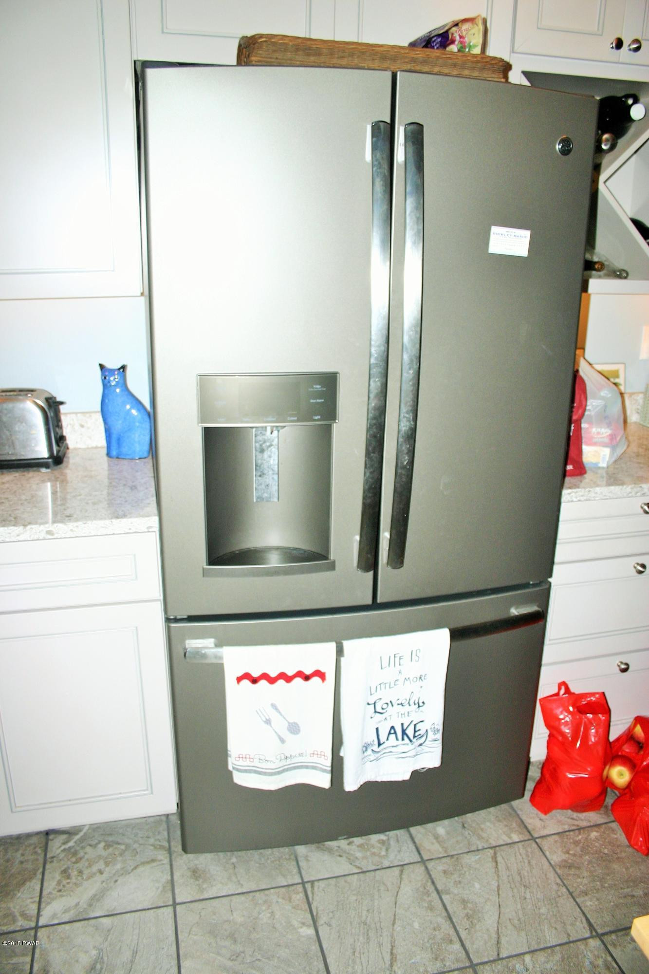 202 Coursen Road Shohola, PA 18458 - Photo 11 of 25 REFRIGERATOR