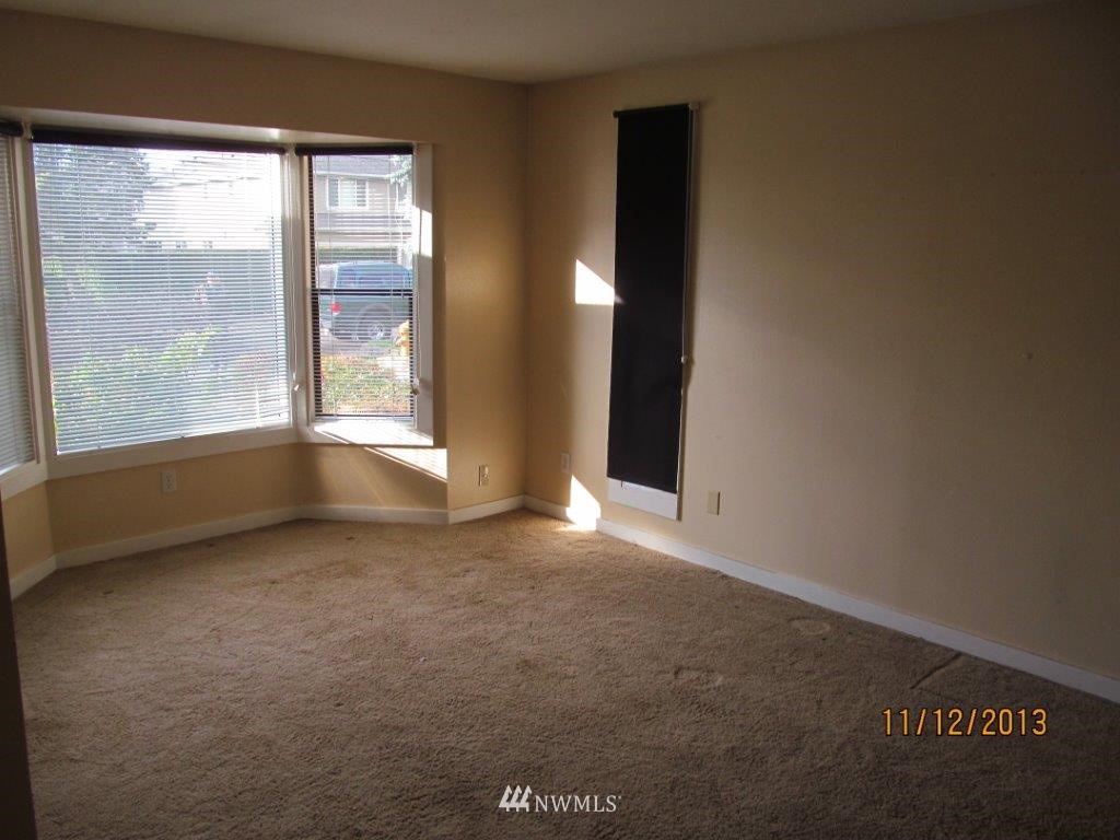 566 Orcas Avenue Northeast Renton, WA 98059 - Photo 11 of 15