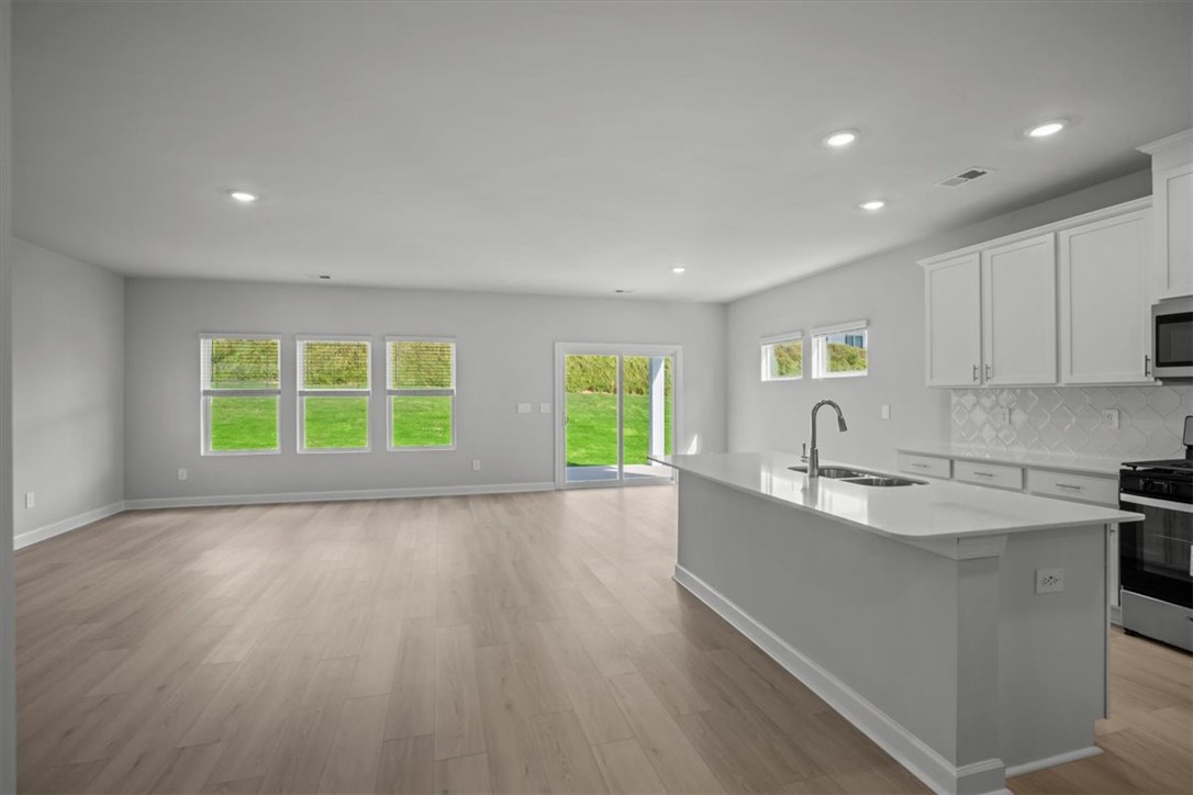 205 Tantalus Street Gray Court, SC 29645 - Photo 12 of 45