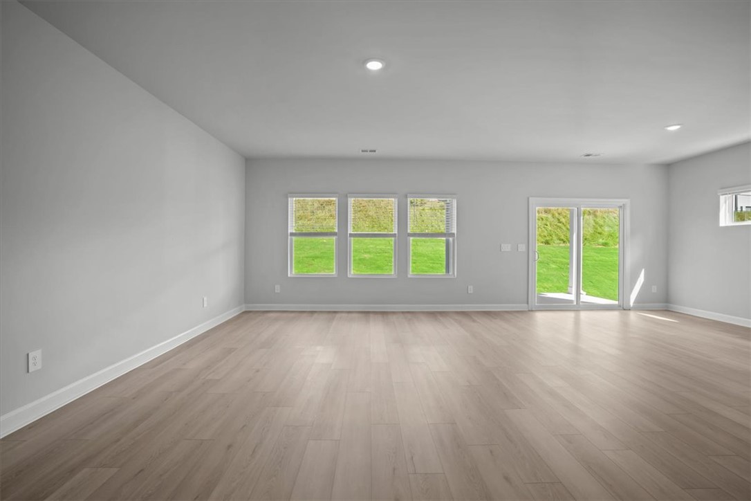 205 Tantalus Street Gray Court, SC 29645 - Photo 15 of 45