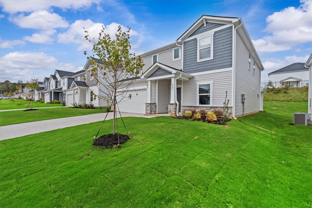 205 Tantalus Street Gray Court, SC 29645 - Photo 3 of 45