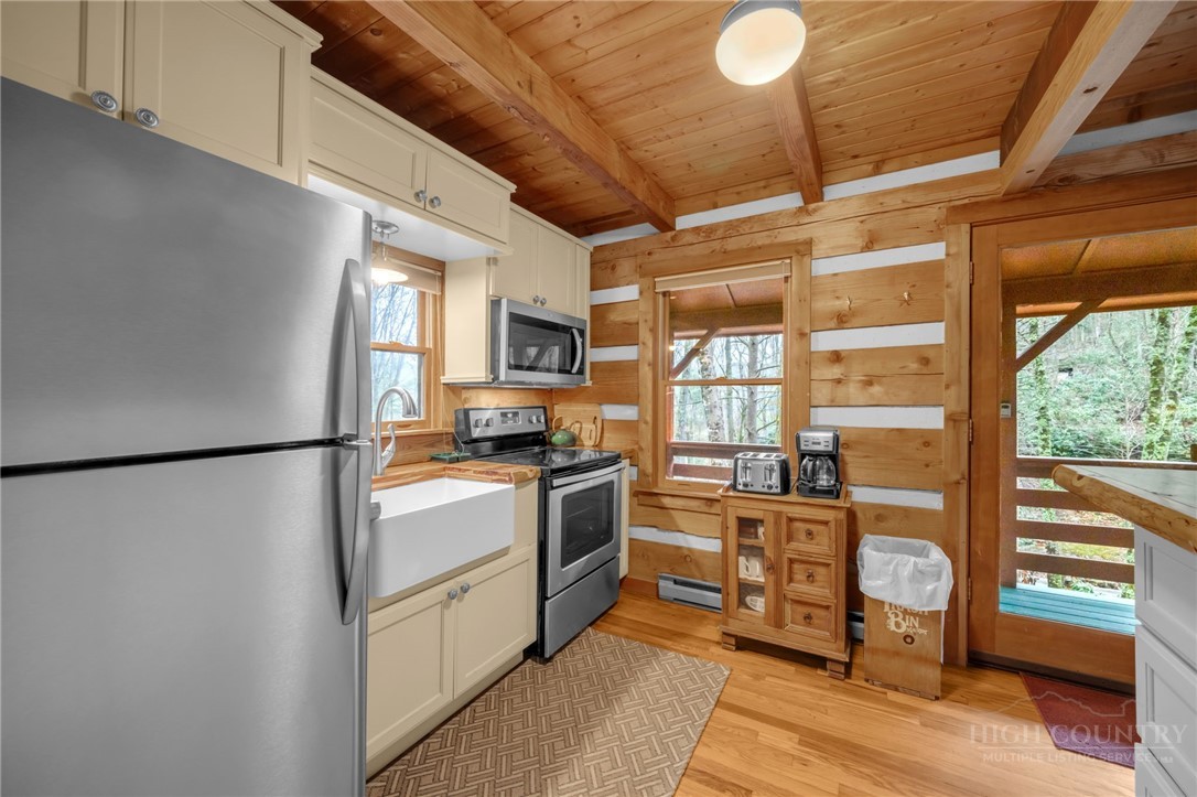 270 Bentley Road Sugar Grove, NC 28679 - Photo 34 of 47