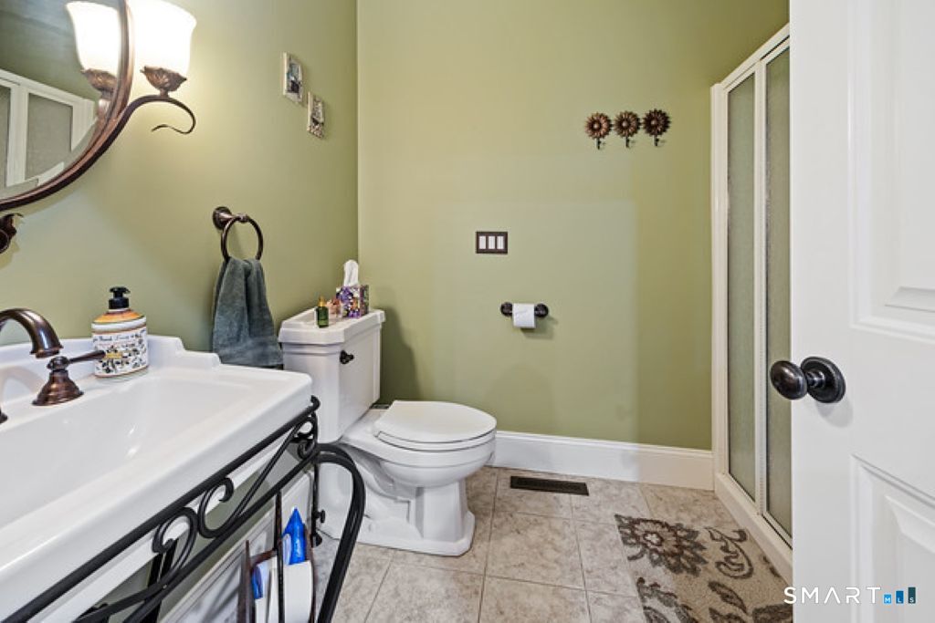 12 Spindle Hill Road, Unit 5E Wolcott, CT 06716 - Photo 20 of 41