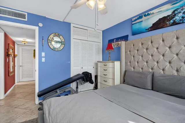 $460,000 | 301 North Ocean Boulevard, Unit 1006, Pompano Beach, FL 33062