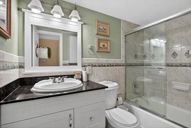 $460,000 | 301 North Ocean Boulevard, Unit 1006, Pompano Beach, FL 33062