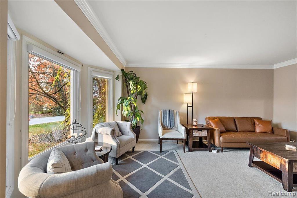 317 Silvervale Drive Rochester Hills, MI 48309 - Photo 12 of 72