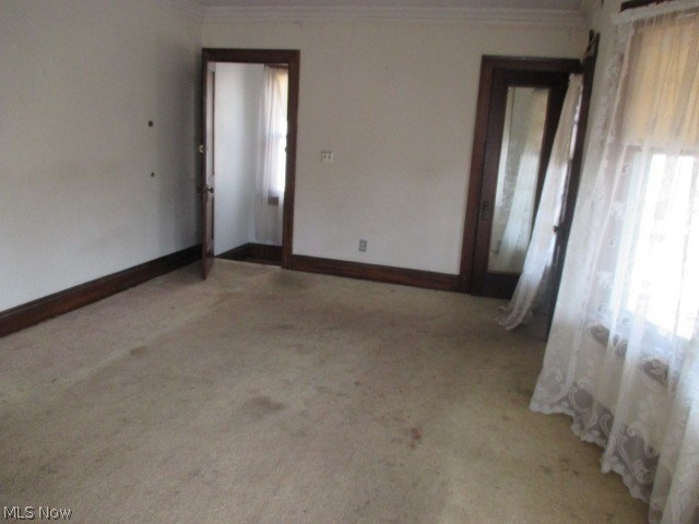 846 Helmsdale Road Cleveland Heights, OH 44112 - Photo 11 of 19