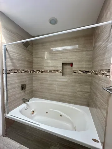 $1,400 | 6147 South Keeler Avenue, Unit 2, Chicago, IL 60629