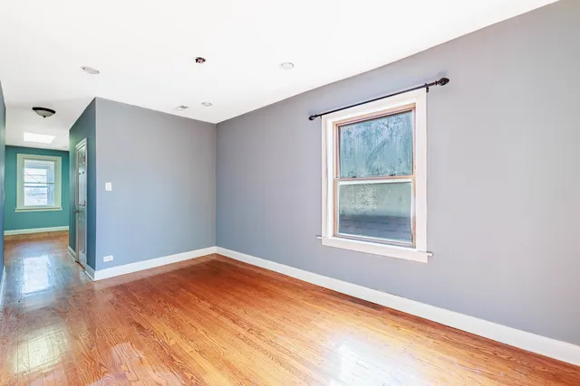 $1,400 | 6147 South Keeler Avenue, Unit 2, Chicago, IL 60629