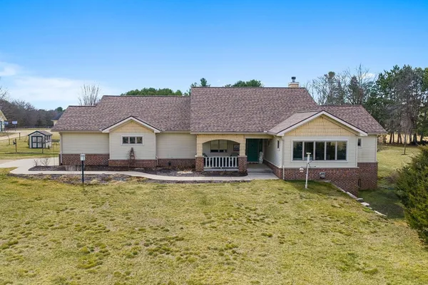$1,589,000 | E10059 Block Prairie, Prairie du Sac, WI 53578