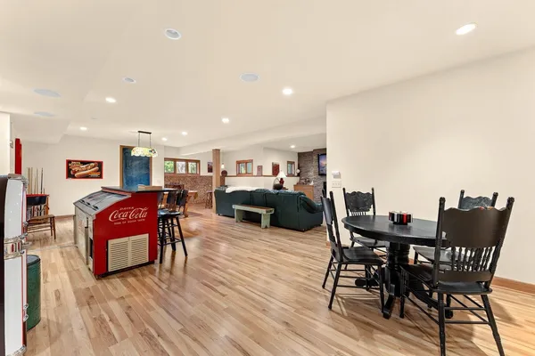 $1,589,000 | E10059 Block Prairie, Prairie du Sac, WI 53578