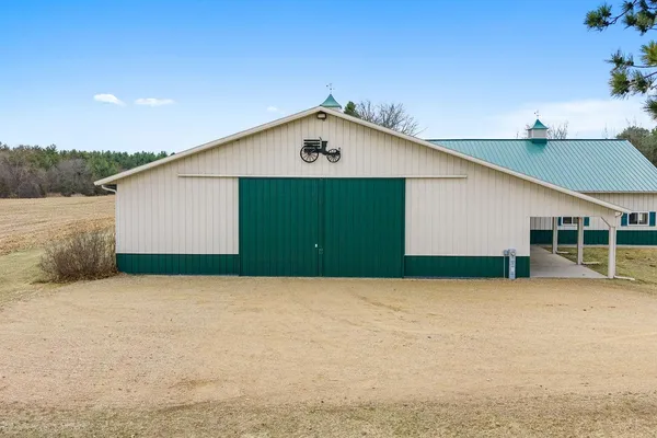 $1,589,000 | E10059 Block Prairie, Prairie du Sac, WI 53578