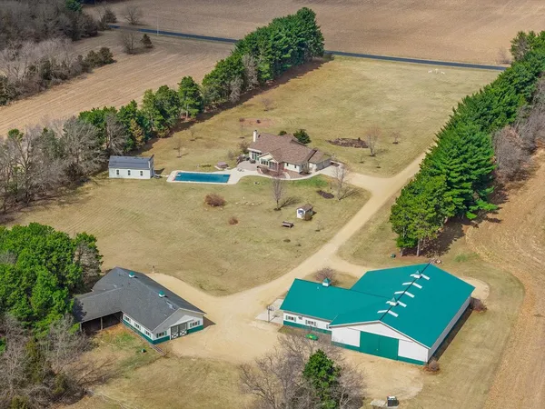 $1,589,000 | E10059 Block Prairie, Prairie du Sac, WI 53578