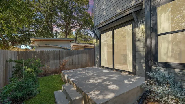 $1,250,000 | 2211 Santa Rosa Street, Austin, TX 78702