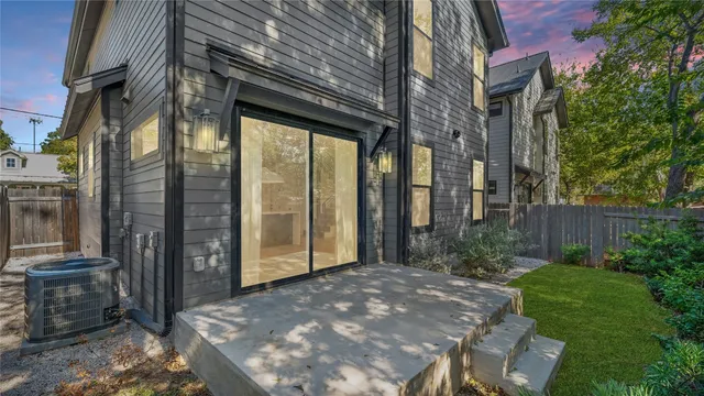 $1,250,000 | 2211 Santa Rosa Street, Austin, TX 78702