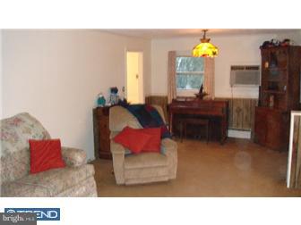405 Clarksville Road Princeton Junction, NJ 08550 - Photo 4 of 11 Gallery Image 4