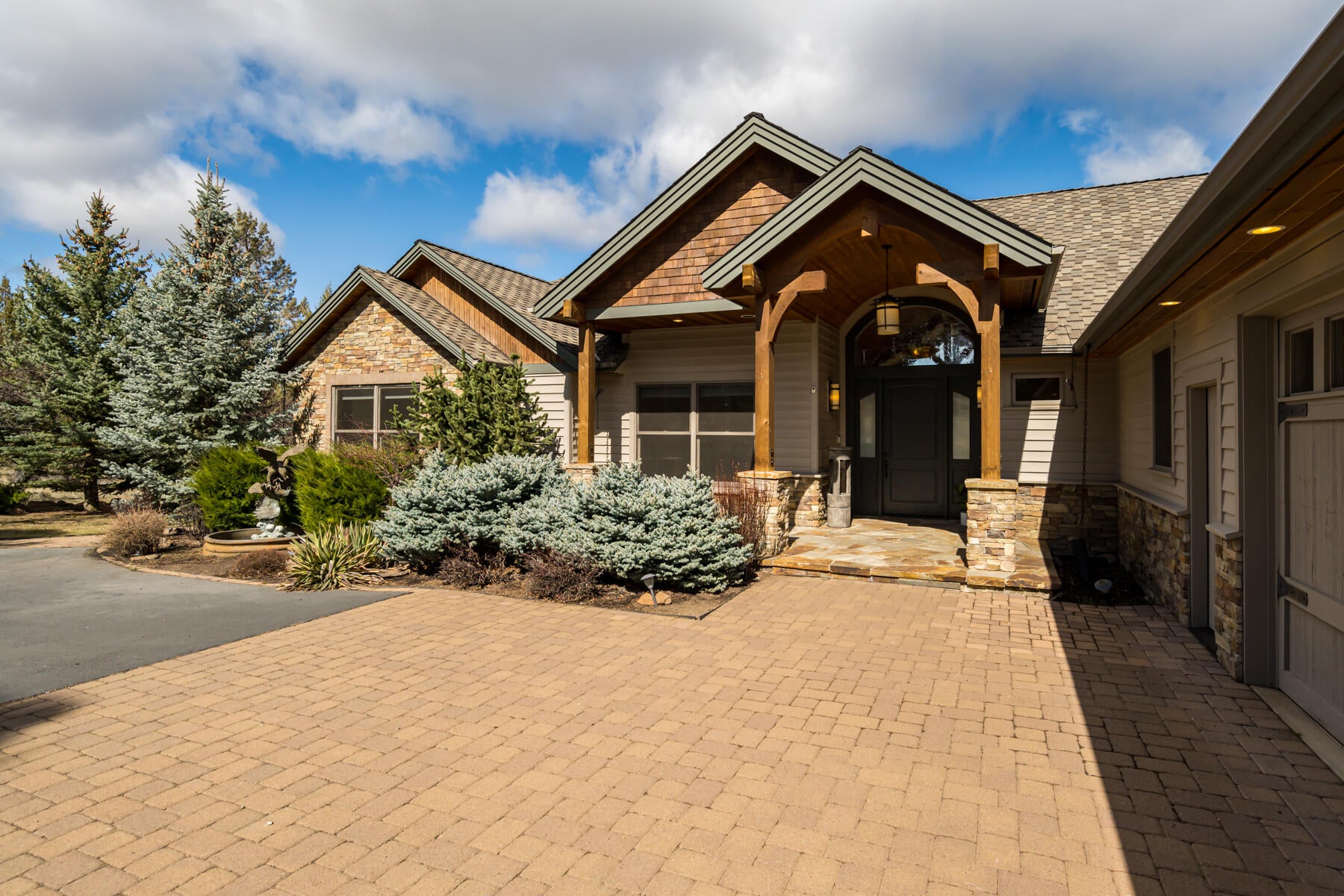 17640 Mountain View Road Sisters, OR 97759 - Photo 44 of 55 JH5_5786