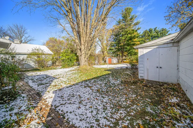 $205,000 | 800 South Union Street, Tecumseh, MI 49286