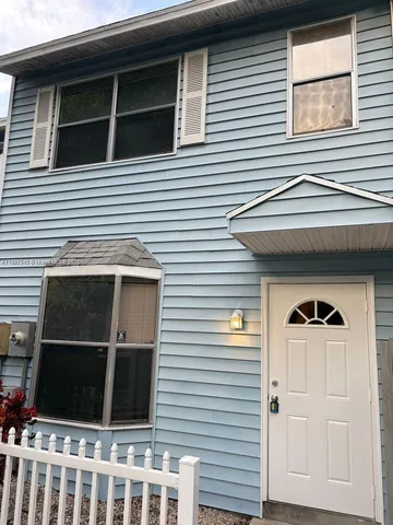 $427,000 | 1921 Northeast 15th Avenue, Fort Lauderdale, FL 33305