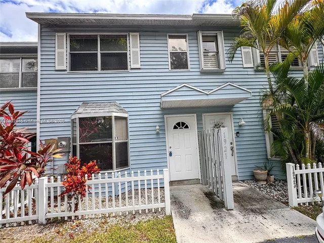$427,000 | 1921 Northeast 15th Avenue, Fort Lauderdale, FL 33305