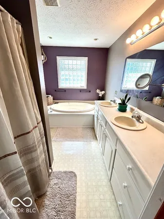 $329,900 | 14201 Katriene Drive, Daleville, IN 47334