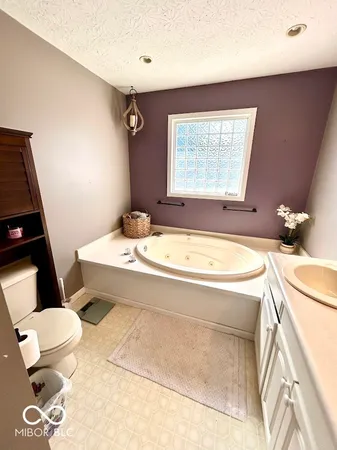 $329,900 | 14201 Katriene Drive, Daleville, IN 47334