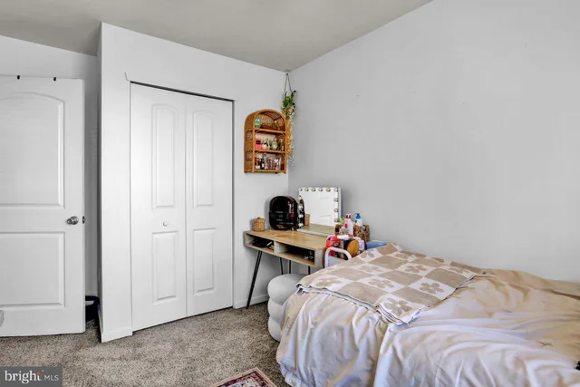 $315,000 | 277 Industrial Highway, Pottstown, PA 19464