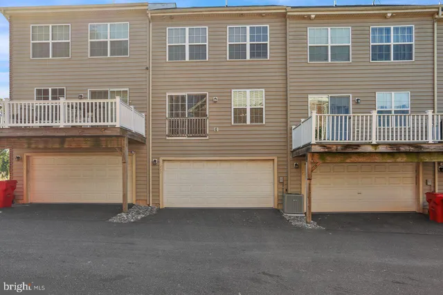 $315,000 | 277 Industrial Highway, Pottstown, PA 19464