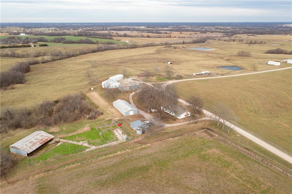 64 Southwest 401st Road Centerview, MO 64019 - Photo 3 of 90