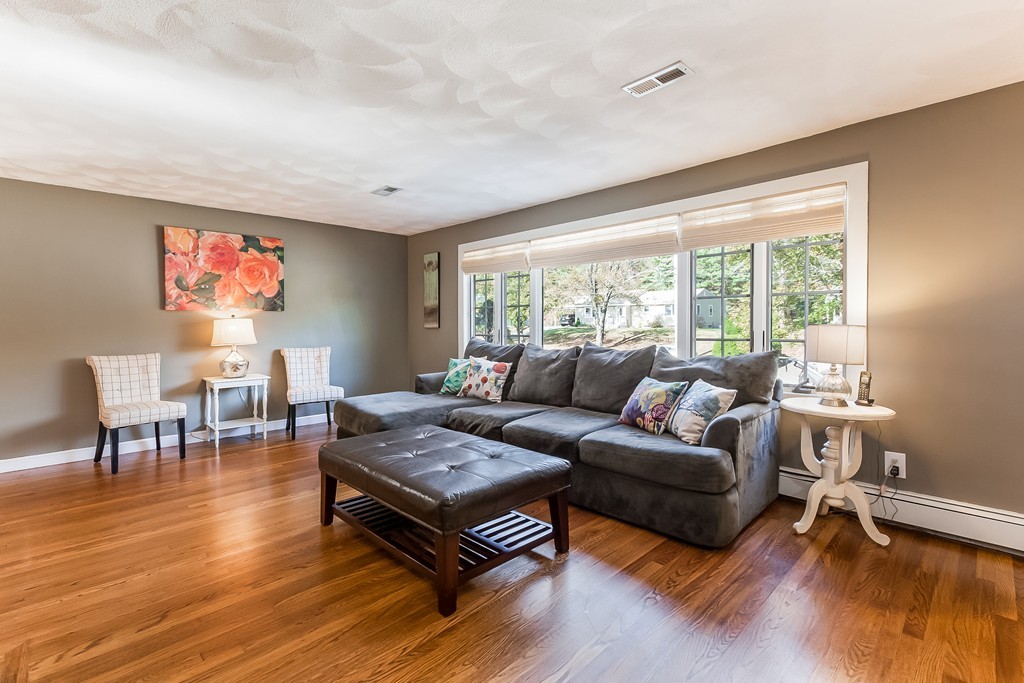 29 Hiram Road Framingham, MA 01701 - Photo 4 of 24 Gallery Image 4