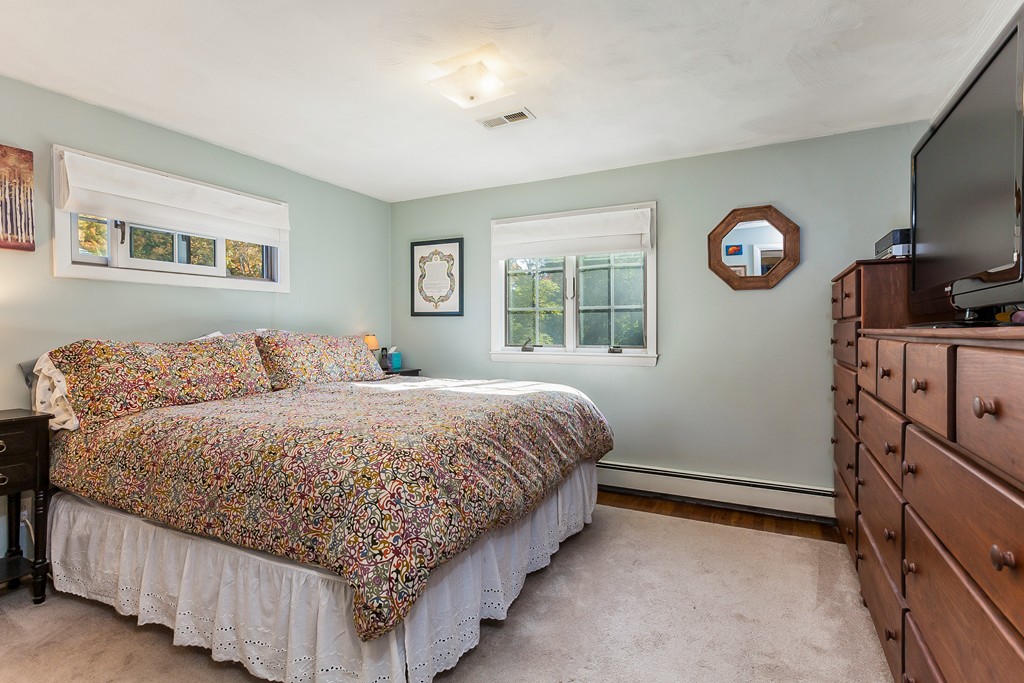 29 Hiram Road Framingham, MA 01701 - Photo 10 of 24 Gallery Image 10
