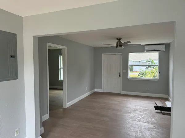 $1,700 | 840 Almeria Road, Unit 1, West Palm Beach, FL 33405