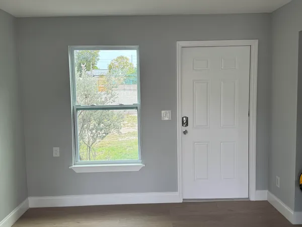 $1,500 | 840 Almeria Road, Unit 1, West Palm Beach, FL 33405