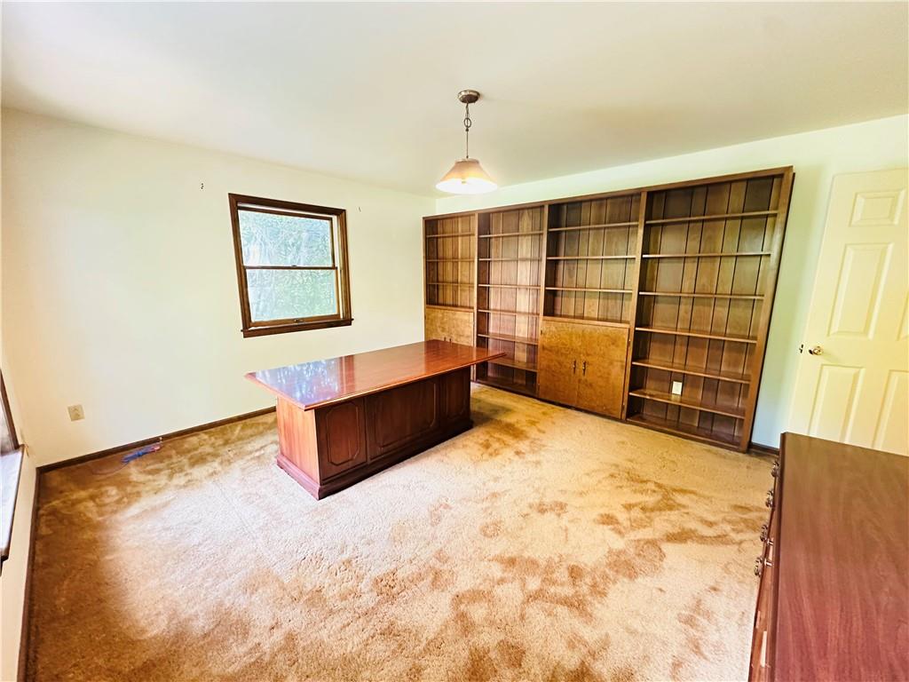816 Belmont Road Butler, PA 16001 - Photo 7 of 39